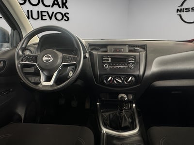 2024 Nissan Comerciales NP300 2 pts. Pick-Up, Cab. Sencilla, TM6, a/ac.