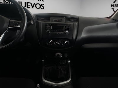 2024 Nissan Comerciales NP300 2 pts. Pick-Up, Cab. Sencilla, TM6, a/ac.