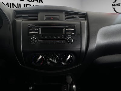 2024 Nissan Comerciales NP300 2 pts. Pick-Up, Cab. Sencilla, TM6, a/ac.