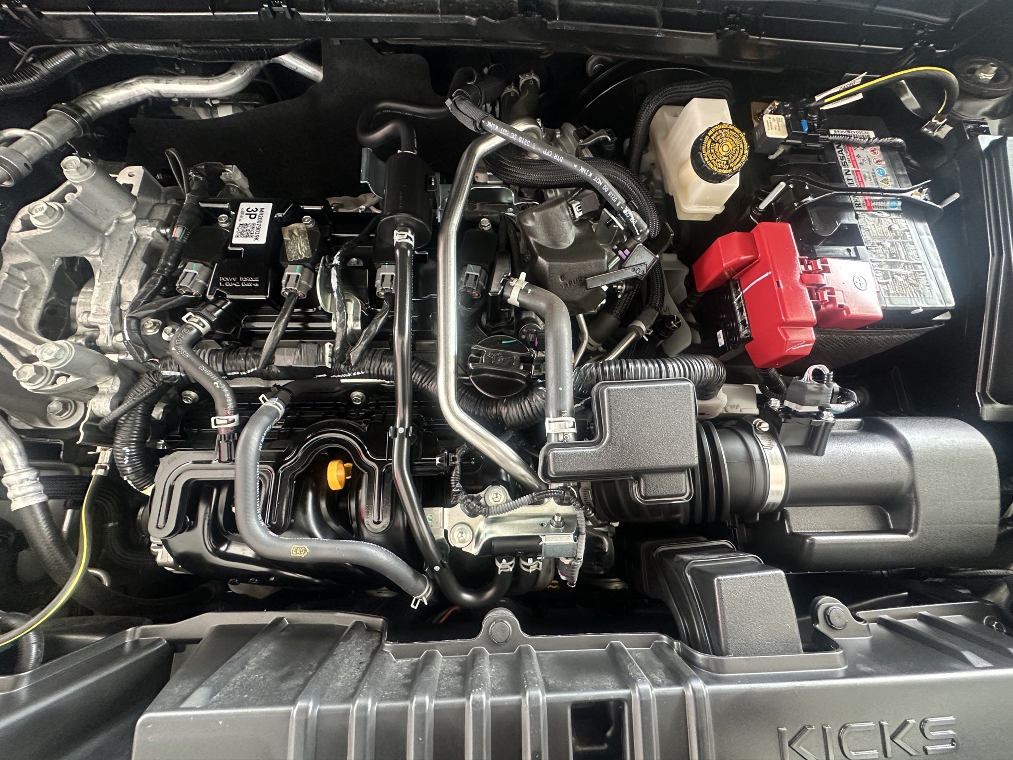 2025 Nissan Kicks VUD PLATINUM 2.0 LTS CVT