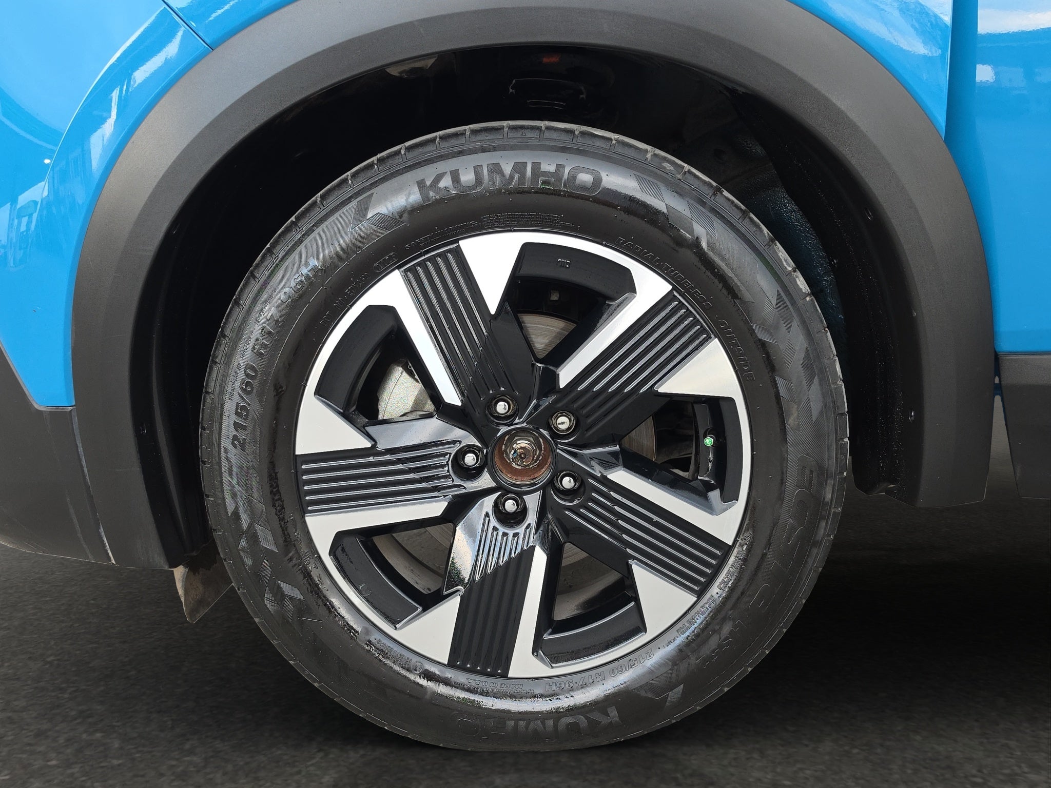 2025 Nissan Kicks VUD NEW KICKS ADVANCE CVT