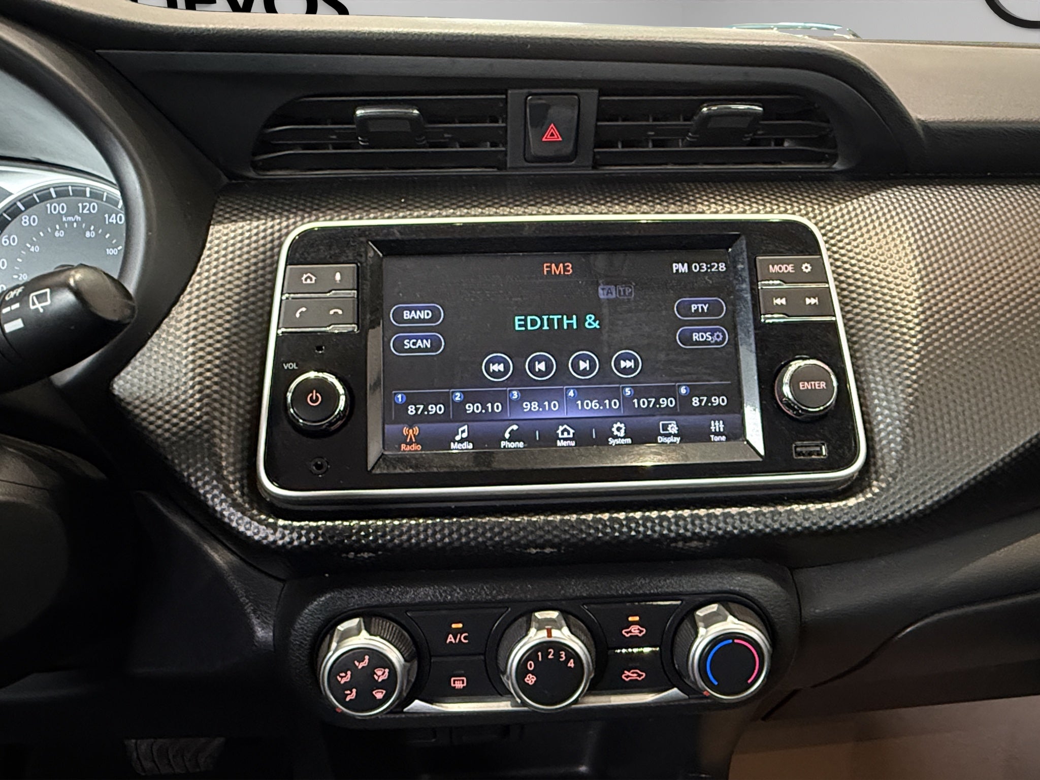 2023 Nissan Kicks VUD 5 pts. Advance, 1.6l, TM5, a/ac., VE, RA-16