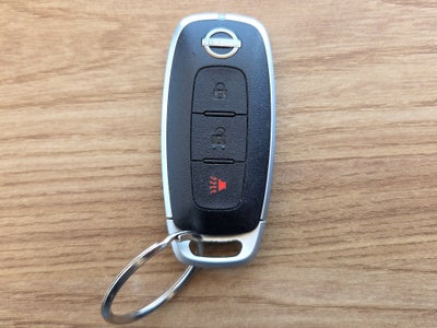 2025 Nissan Kicks VUD 5 pts. Play Advance, 1.6l, TM5, RA-17 (línea nueva)