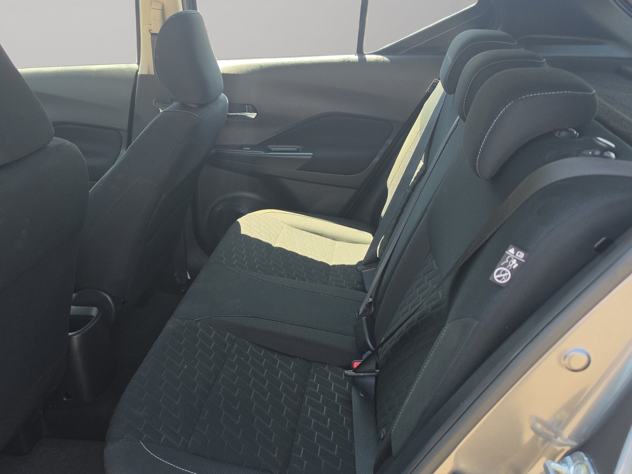 2025 Nissan Kicks VUD 5 pts. Advance, 2.0l, TA, RA-17 (línea nueva)