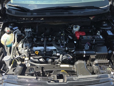 2025 Nissan Kicks VUD 5 pts. Advance, 2.0l, TA, RA-17 (línea nueva)