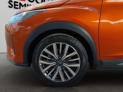2025 Nissan Kicks VUD 5 pts. Platinum, 2.0l, TA, TP, s. Bose, pantalla touch 12