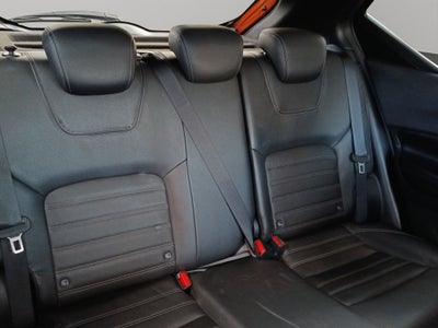2025 Nissan Kicks VUD 5 pts. Platinum, 2.0l, TA, TP, s. Bose, pantalla touch 12