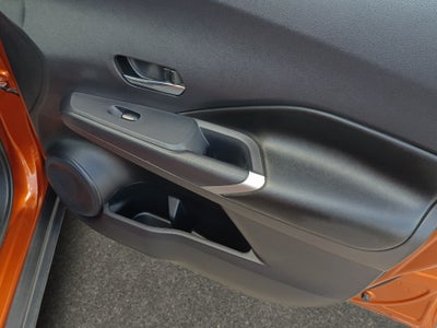 2025 Nissan Kicks VUD 5 pts. Platinum, 2.0l, TA, TP, s. Bose, pantalla touch 12
