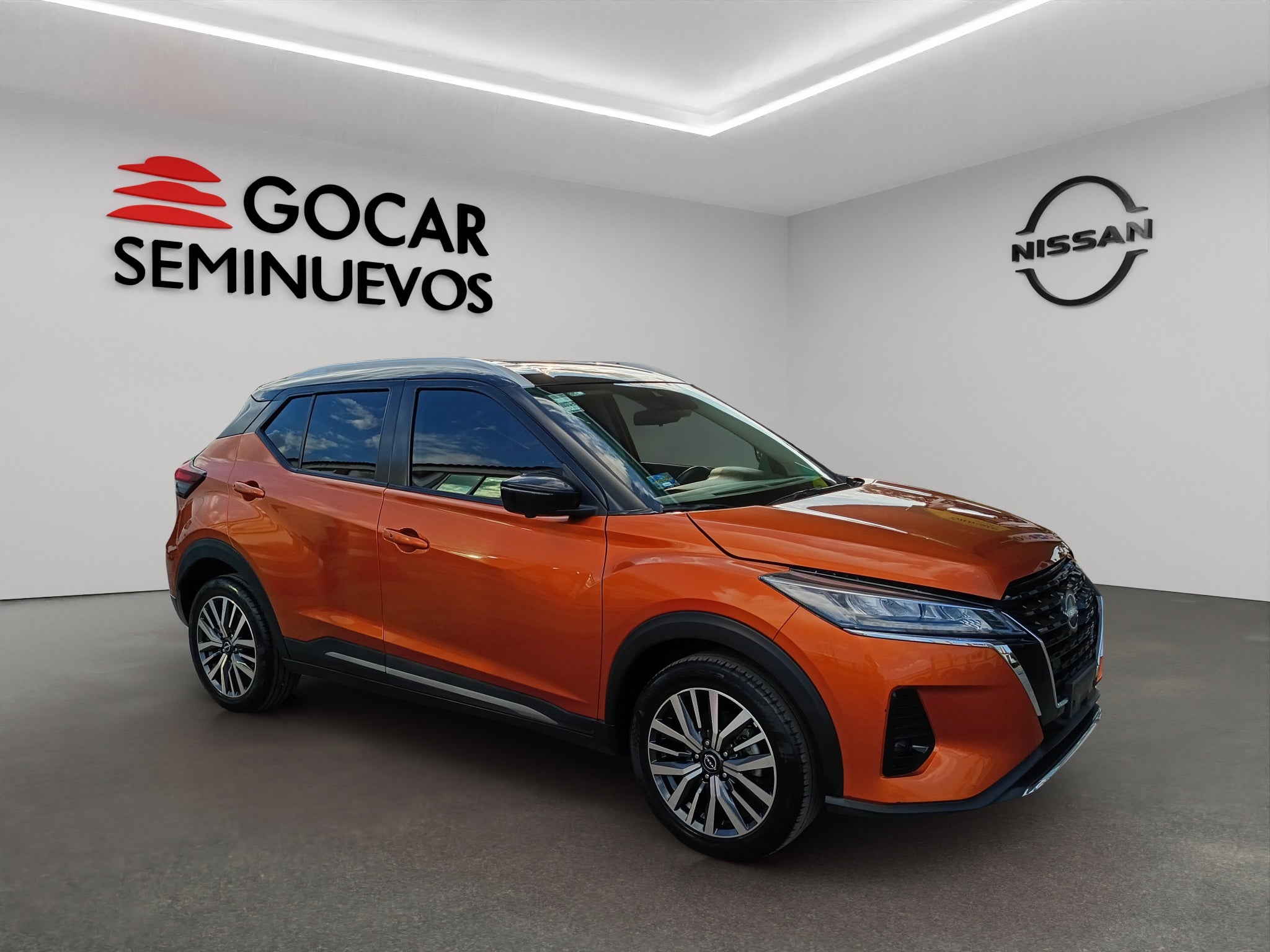 2025 Nissan Kicks VUD 5 pts. Platinum, 2.0l, TA, TP, s. Bose, pantalla touch 12