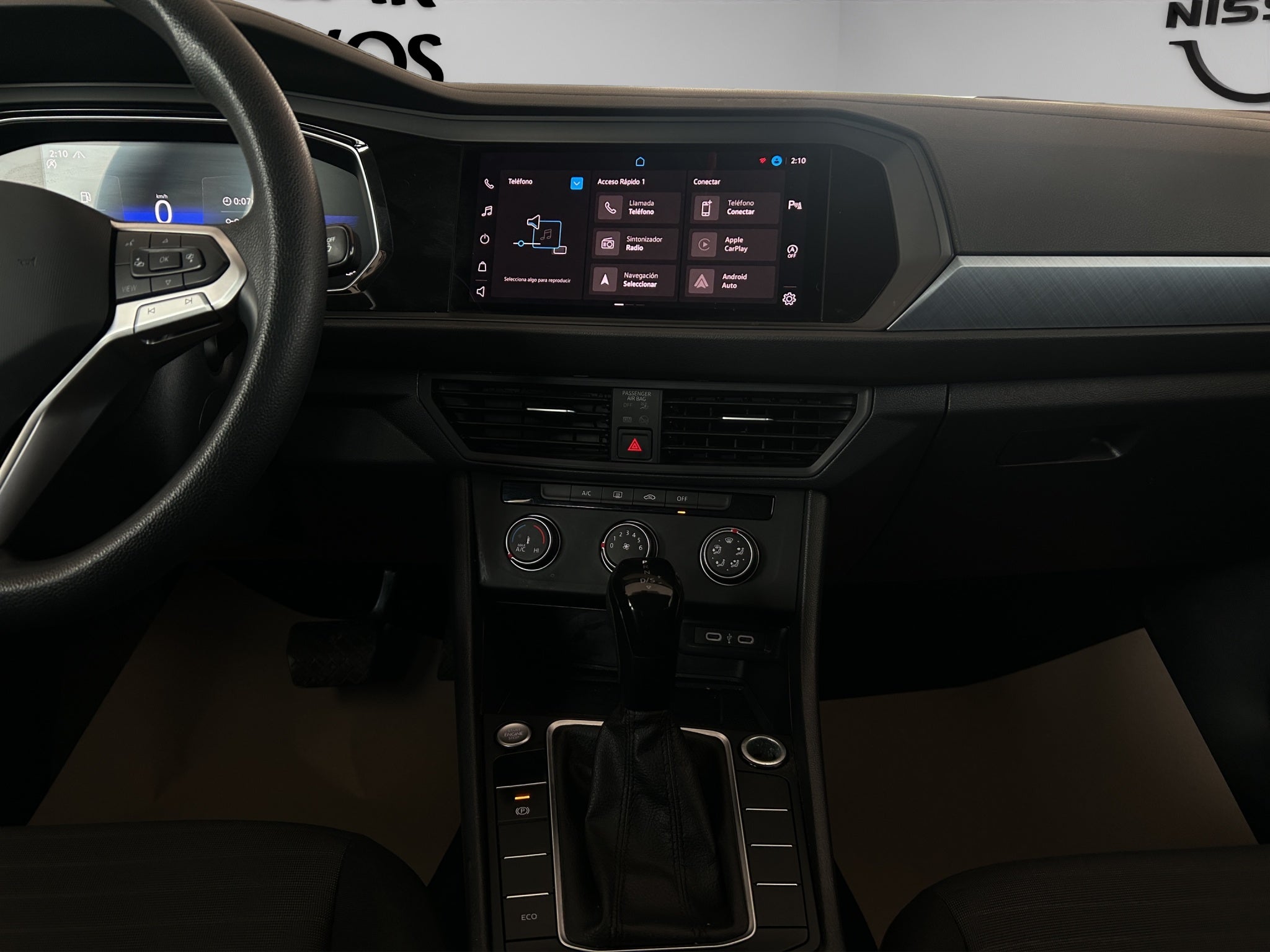 2024 Volkswagen Jetta A7 4 pts. Comfortline, 1.4T, TA, RA-16 (línea anterior)