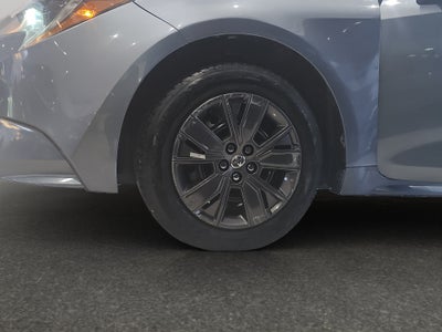 2024 Toyota Corolla 4 pts. LE, 2.0l, TA, RA-16 (línea anterior)