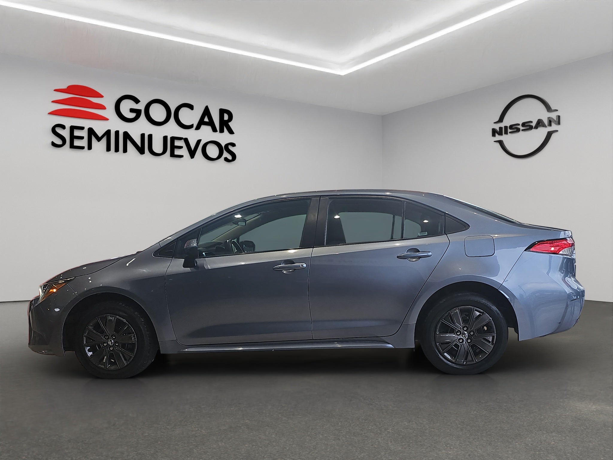 2024 Toyota Corolla 4 pts. LE, 2.0l, TA, RA-16 (línea anterior)