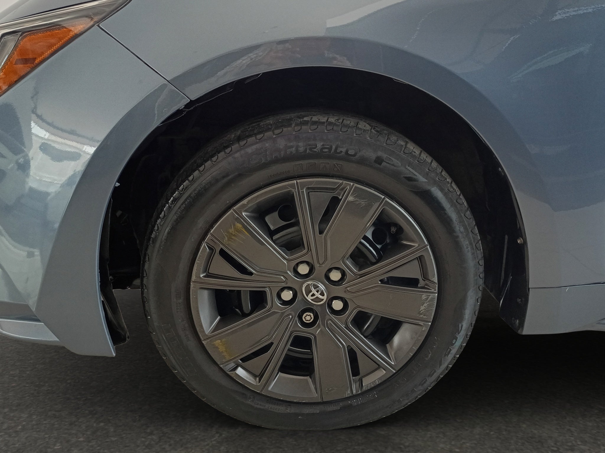 2023 Toyota Corolla 4 pts. LE, 2.0l, TA, RA-16