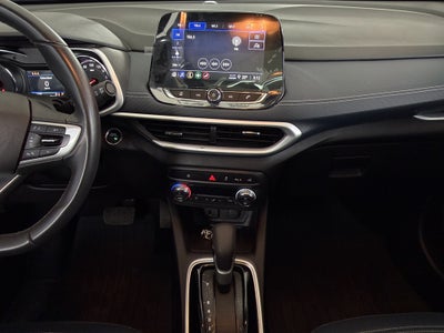 2025 Chevrolet Tracker VUD 5 pts. Premier, 1.2T, TA, piel, f. led, RA-17 bitono (cambio de línea)