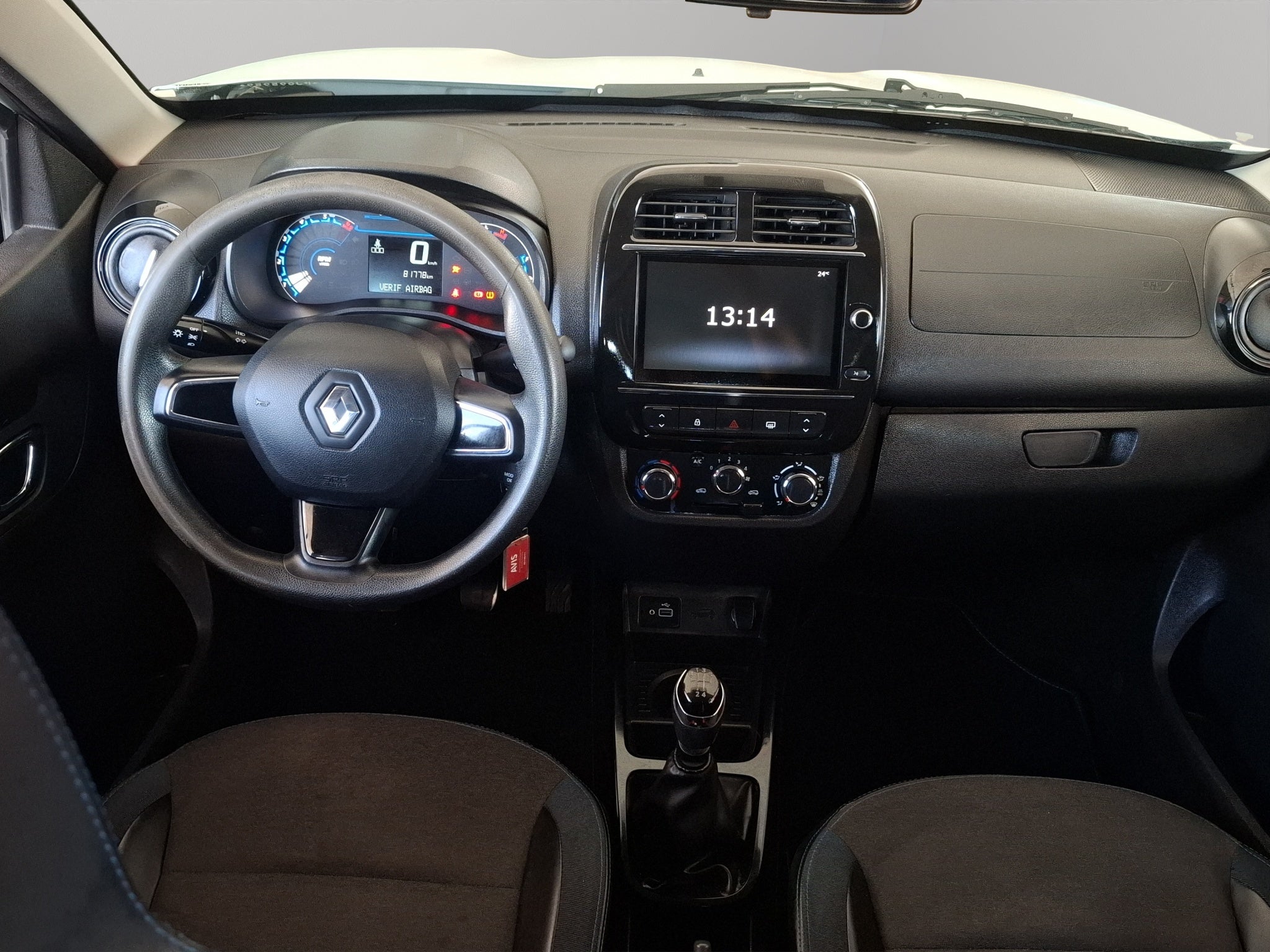 2023 Renault Kwid 5 pts. HB Iconic, TM5, a/ac., pantalla touch 8