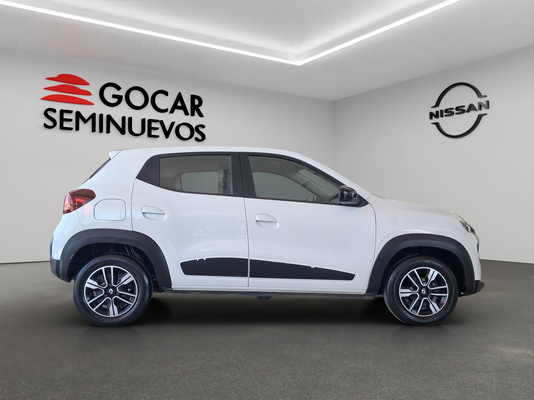 2023 Renault Kwid 5 pts. HB Iconic, TM5, a/ac., pantalla touch 8