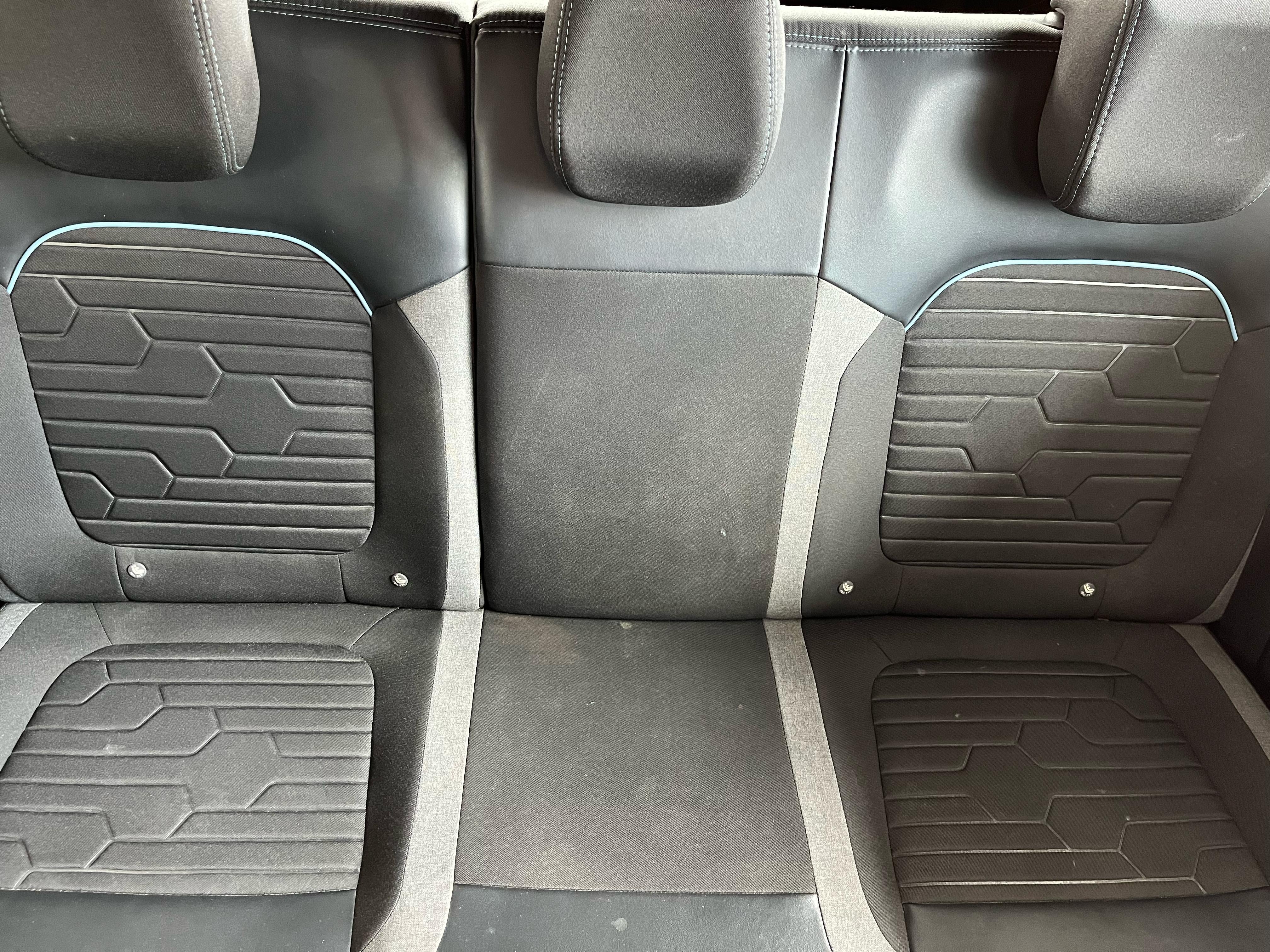 2022 Renault Duster VUD 5 pts. Iconic, 1.3T, TA, a/ac., VE, MP3, GPS, f. niebla, RA-17