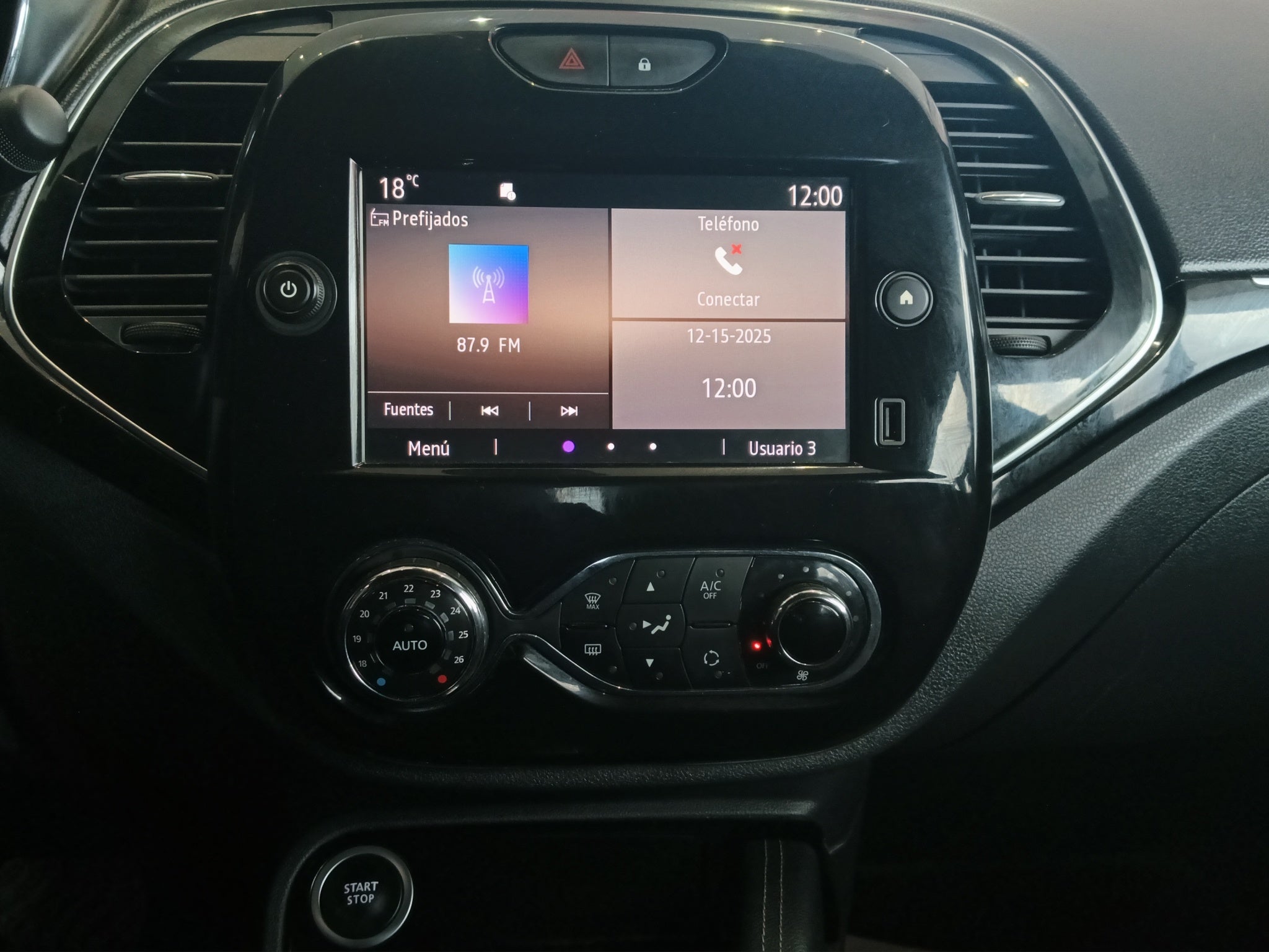 2022 Renault Captur VUD 5 pts. Iconic, TA, piel, GPS, RA-18