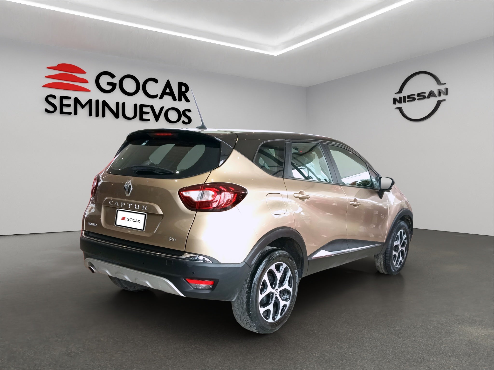 2022 Renault Captur VUD 5 pts. Iconic, TA, piel, GPS, RA-18