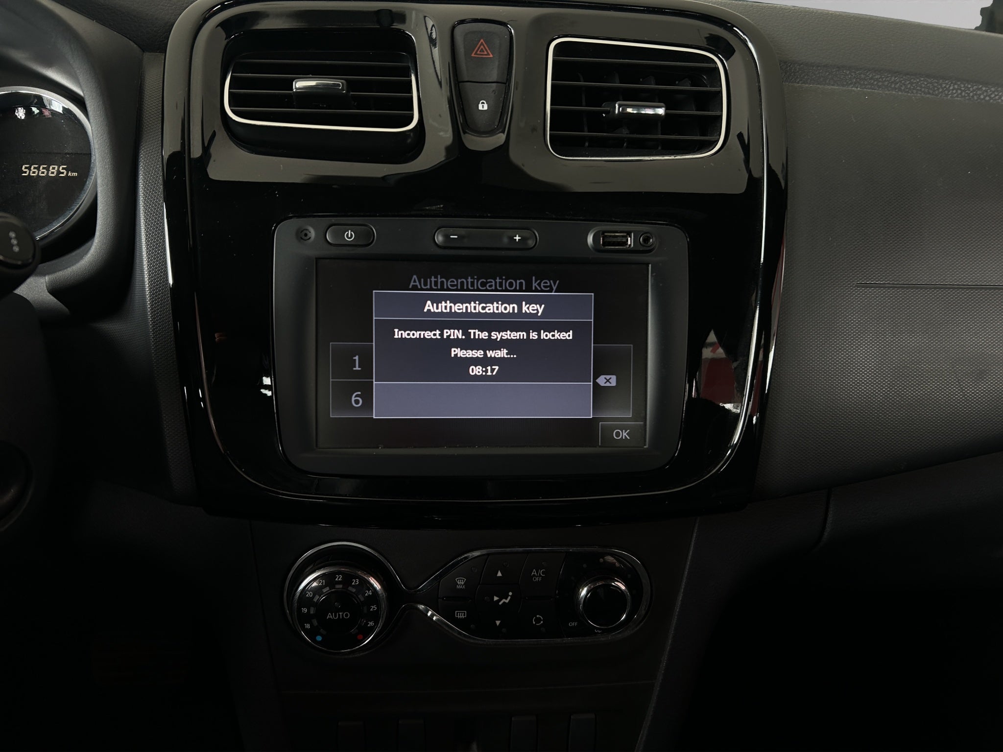 2024 Renault Logan 4 pts. Intense CVT