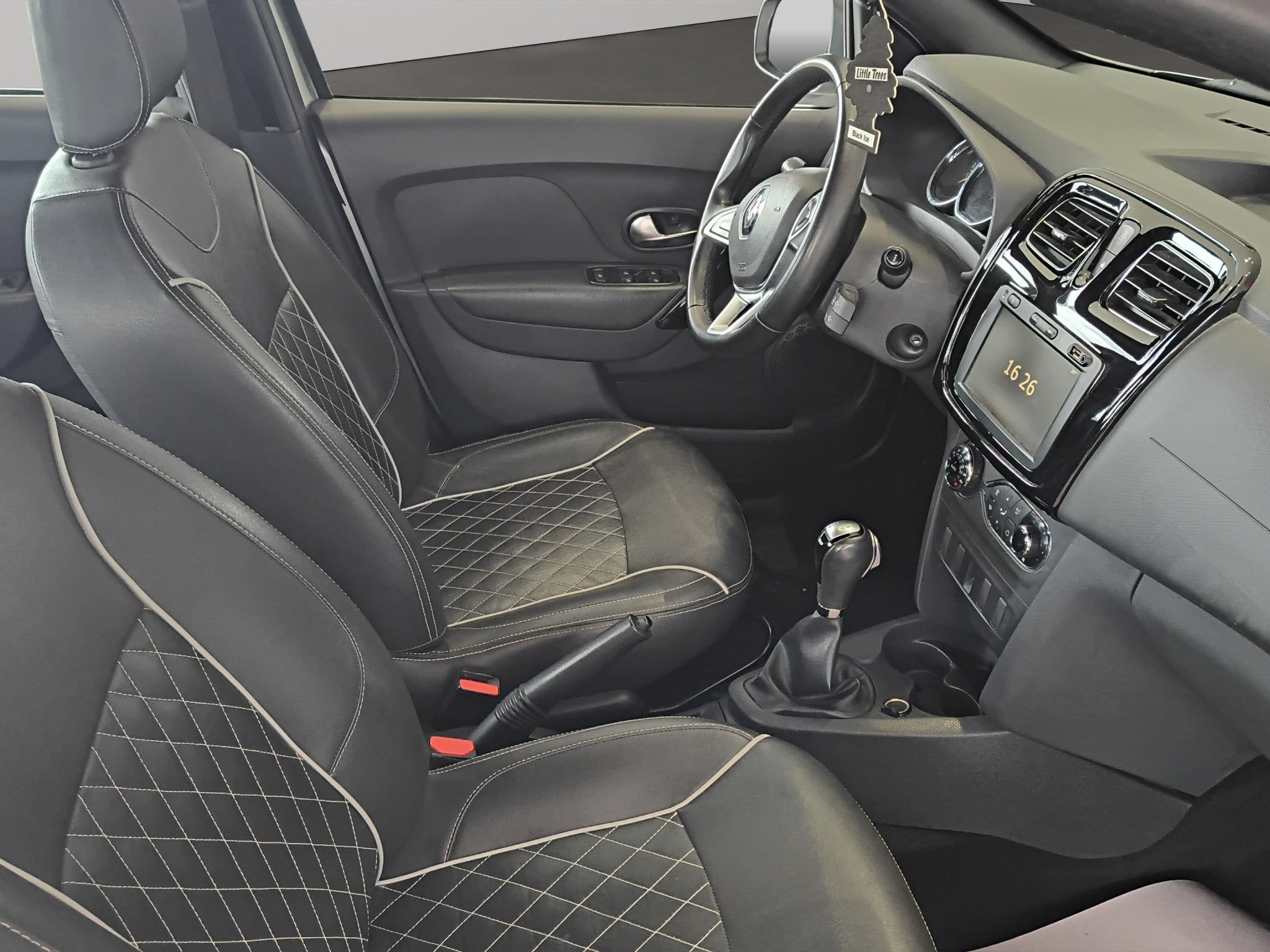 2024 Renault Logan 4 pts. Intens, 1.6l, TM5, RA-16