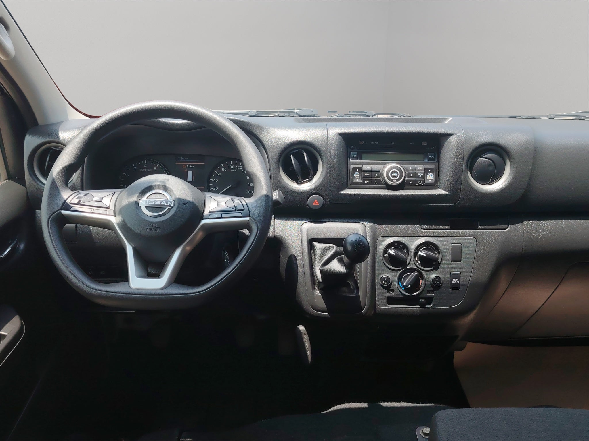 2025 Nissan Urvan Pasajeros 4 pts. Amplia, TM5, a/ac., desem. tras., 14 pas.