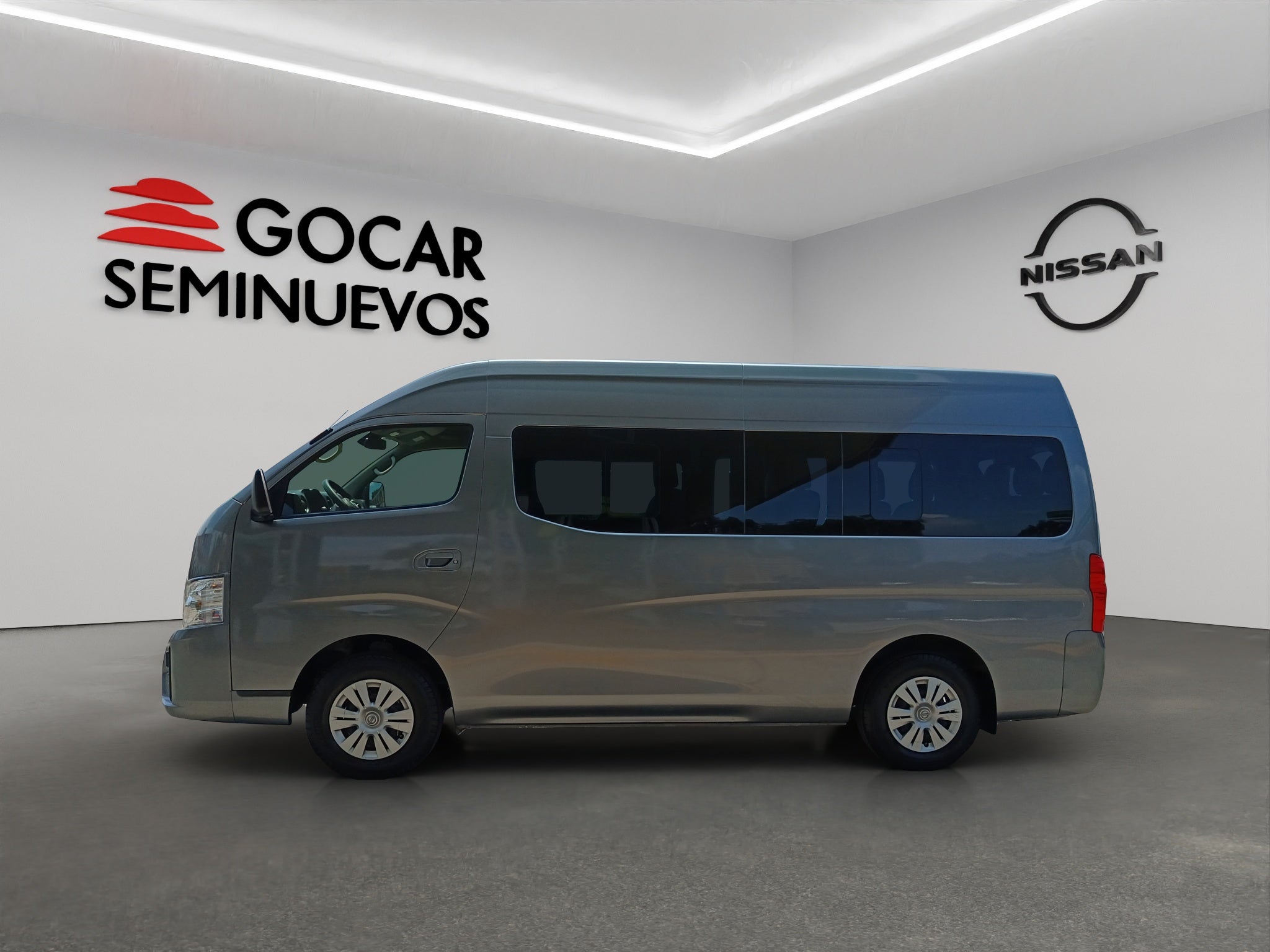 2025 Nissan Urvan Pasajeros 4 pts. Amplia, TM5, a/ac., desem. tras., 14 pas.