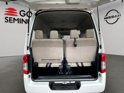 2023 Nissan Urvan Pasajeros 4 pts. Amplia, TM5, a/ac., desem. tras., 14 pas.