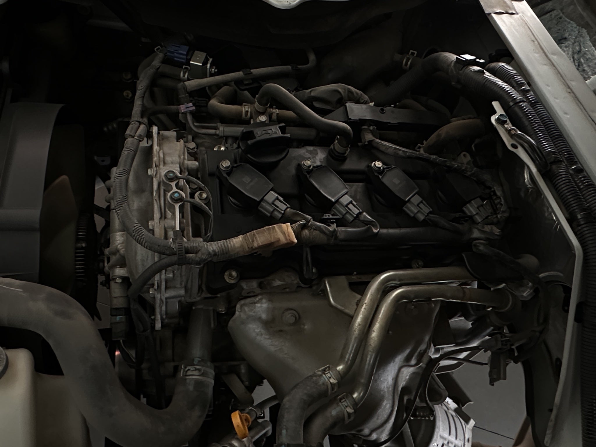 2023 Nissan Urvan Pasajeros 4 pts. Amplia, TM5, a/ac., desem. tras., 14 pas.