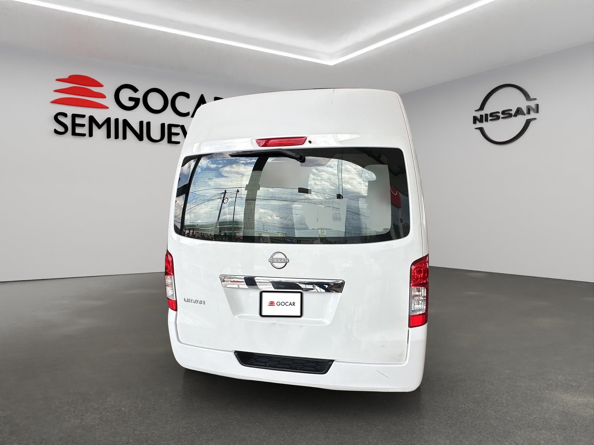 2023 Nissan Urvan Pasajeros 4 pts. Amplia, TM5, a/ac., desem. tras., 14 pas.