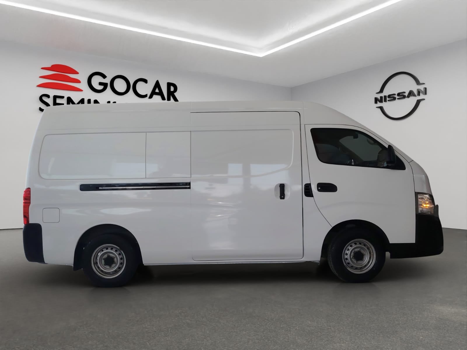 2024 Nissan Comerciales Urvan Panel 4 pts. Amplia, TM5, a/ac.