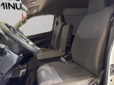 2024 Nissan Comerciales Urvan Panel 4 pts. Amplia, TM5, a/ac.