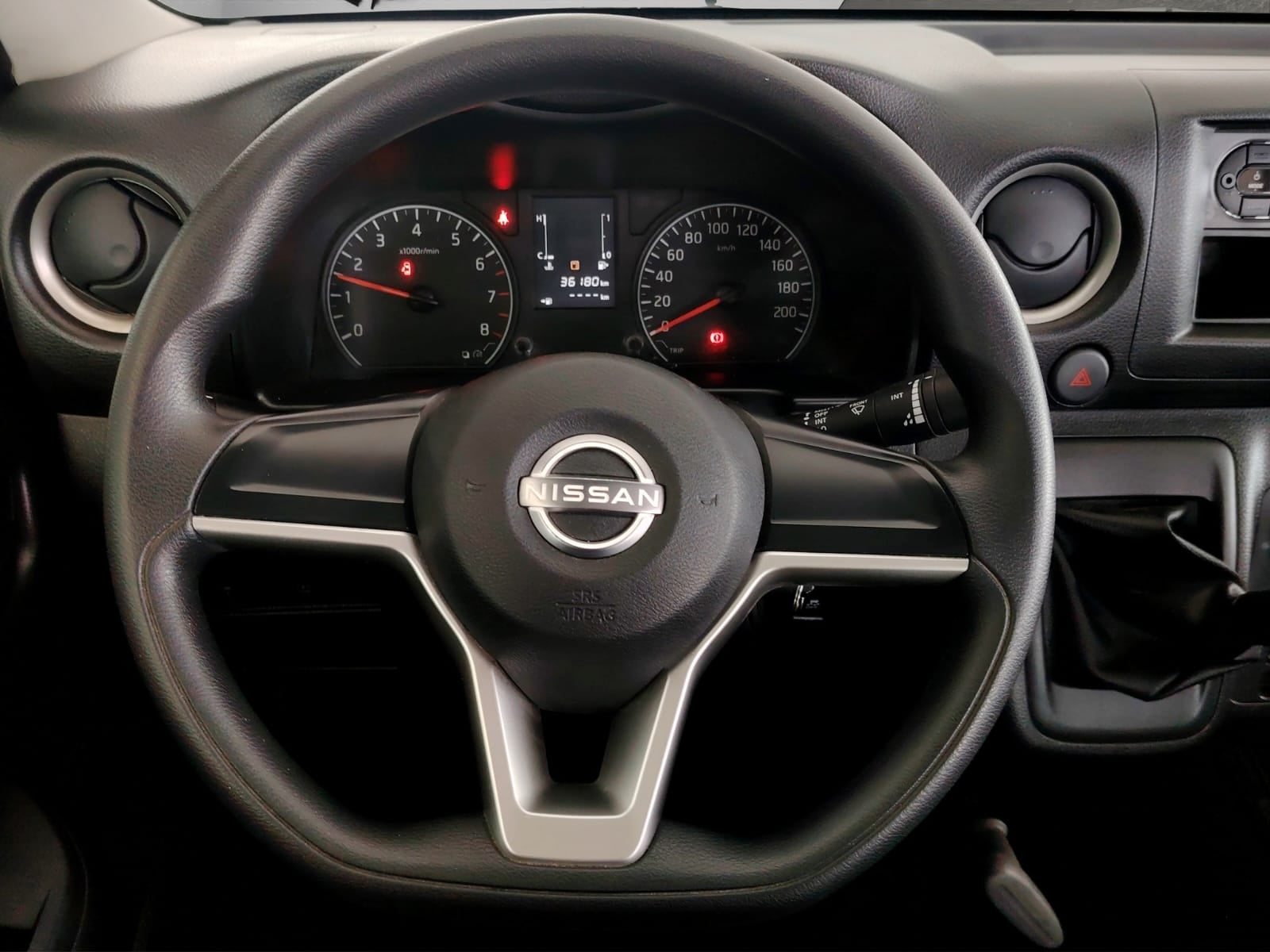 2024 Nissan Comerciales Urvan Panel 4 pts. Amplia, TM5, a/ac.