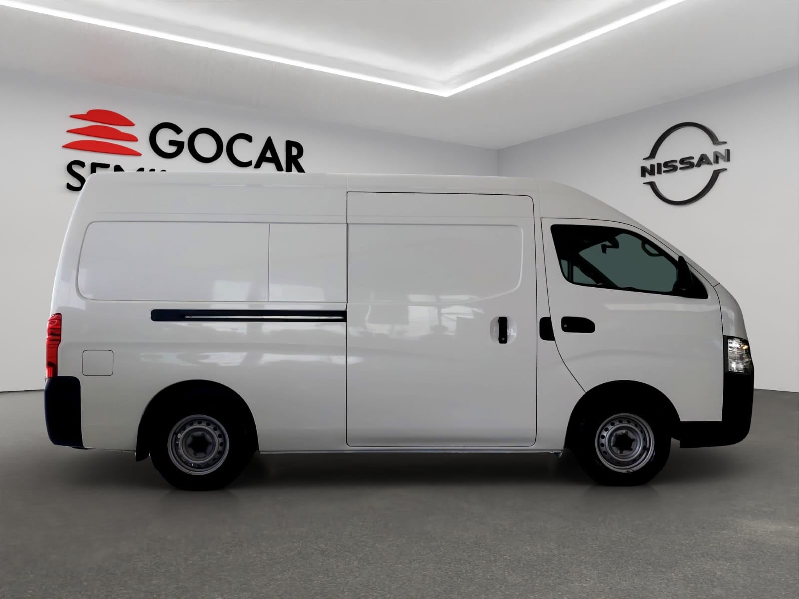 2024 Nissan Comerciales Urvan Panel 4 pts. Amplia, TM5, a/ac.
