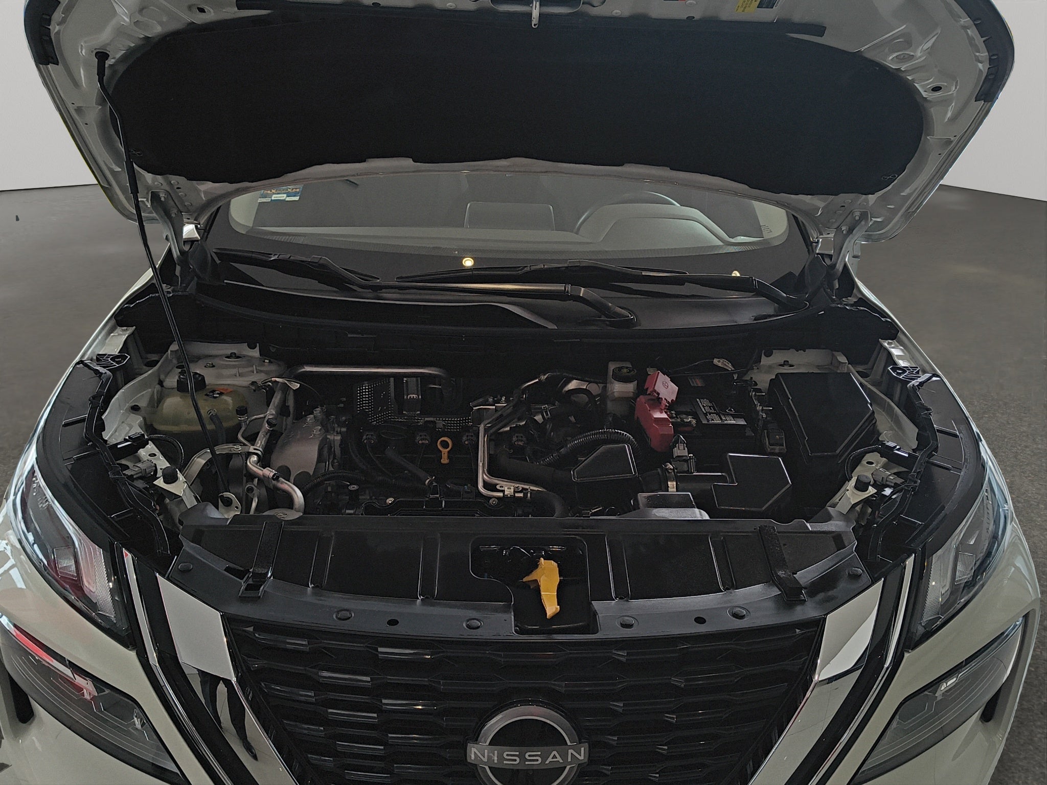 2023 Nissan X-Trail VUD 5 pts. Advance, TA, RA-17 (línea nueva)