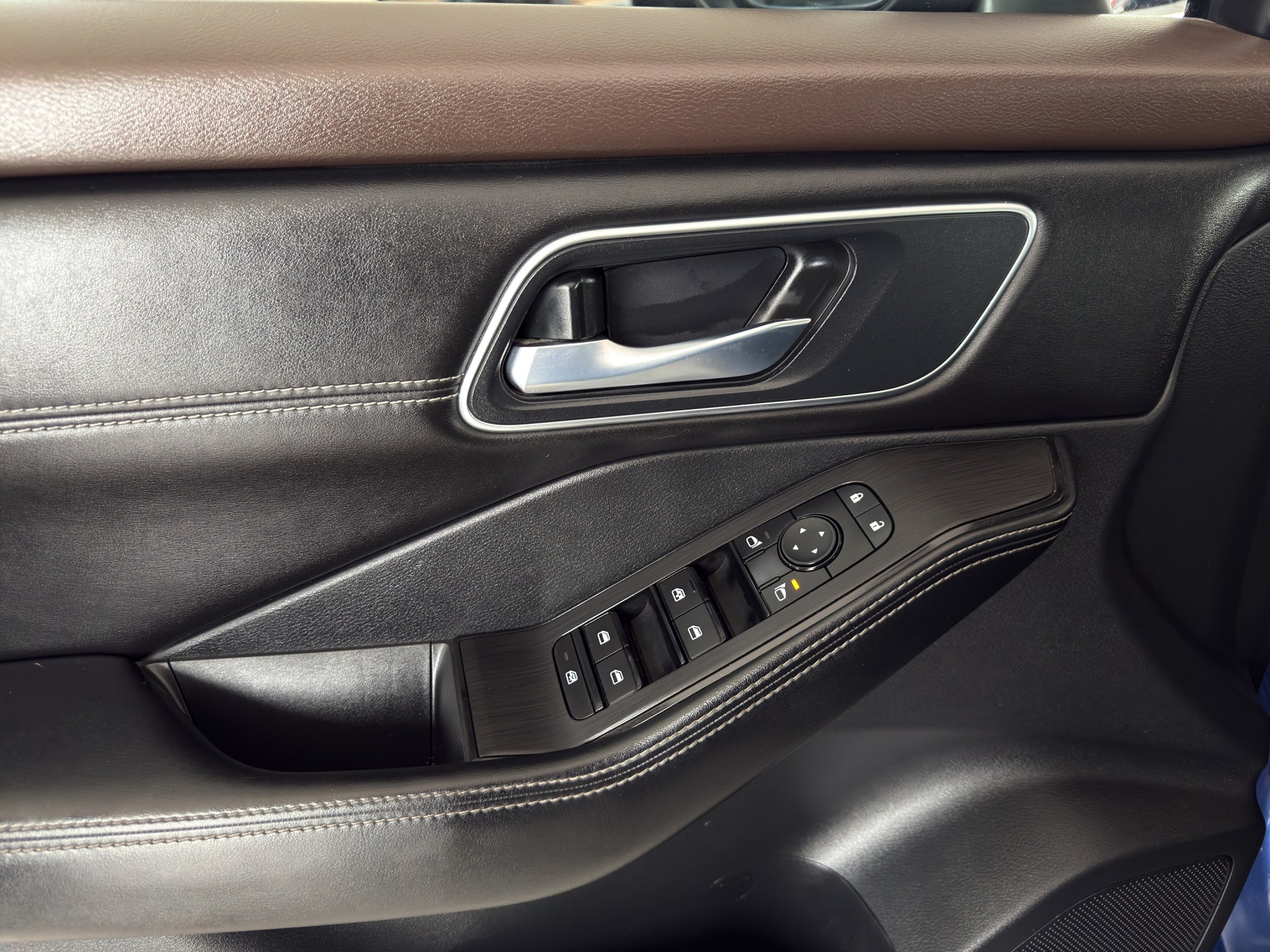 2024 Nissan X-Trail VUD 5 pts. Exclusive, TA, piel, RA-18