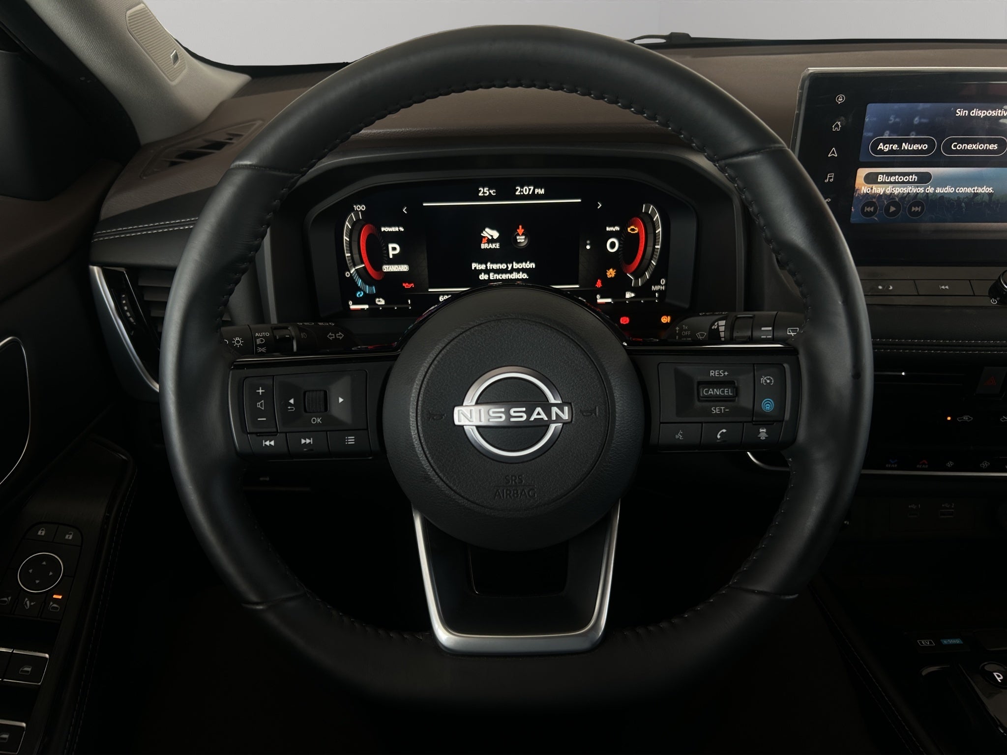 2025 Nissan X-Trail VUD 5 pts. Platinum Plus, TA, piel, QCP, GPS, ADAS, RA-19