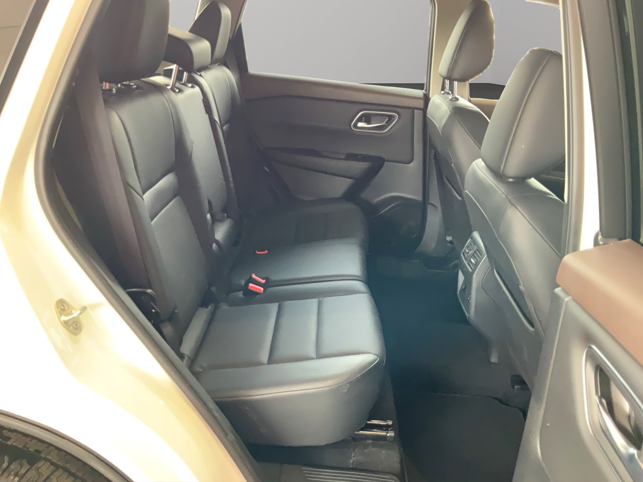 2026 Nissan X-Trail VUD 5 pts. Platinum e-Power, E-REV, TA, QCP, s. Bose, RA-19