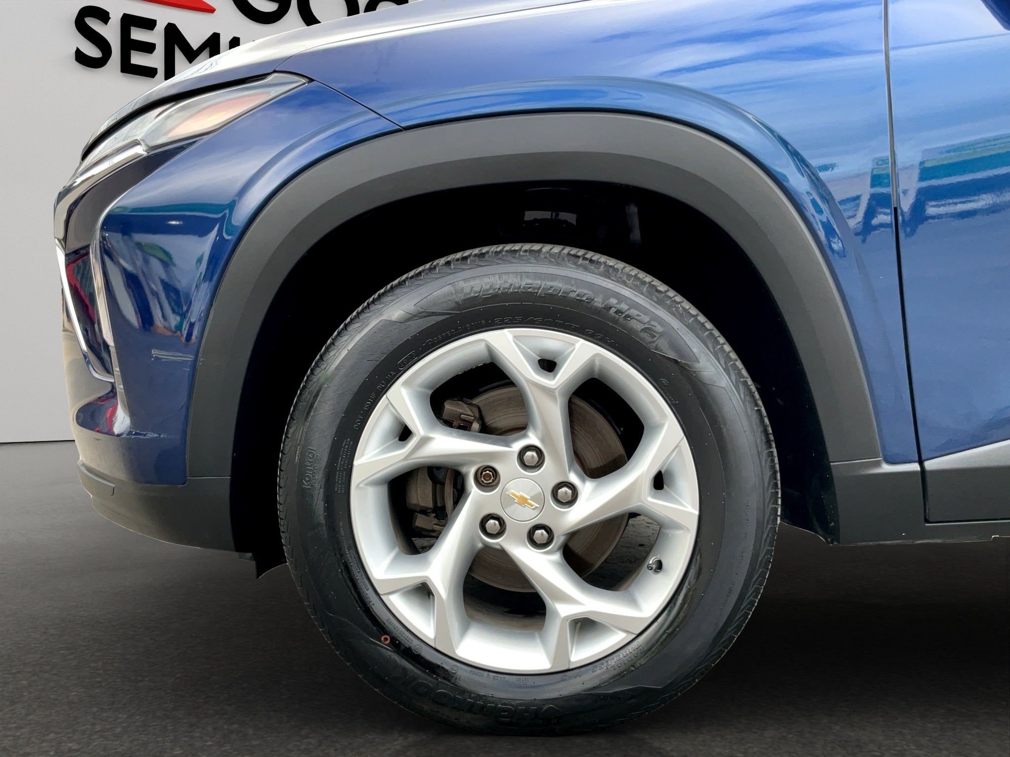 2024 Chevrolet Trax VUD 5 pts. LS, 1.2T, TA, a/ac., RA-17 (línea nueva)