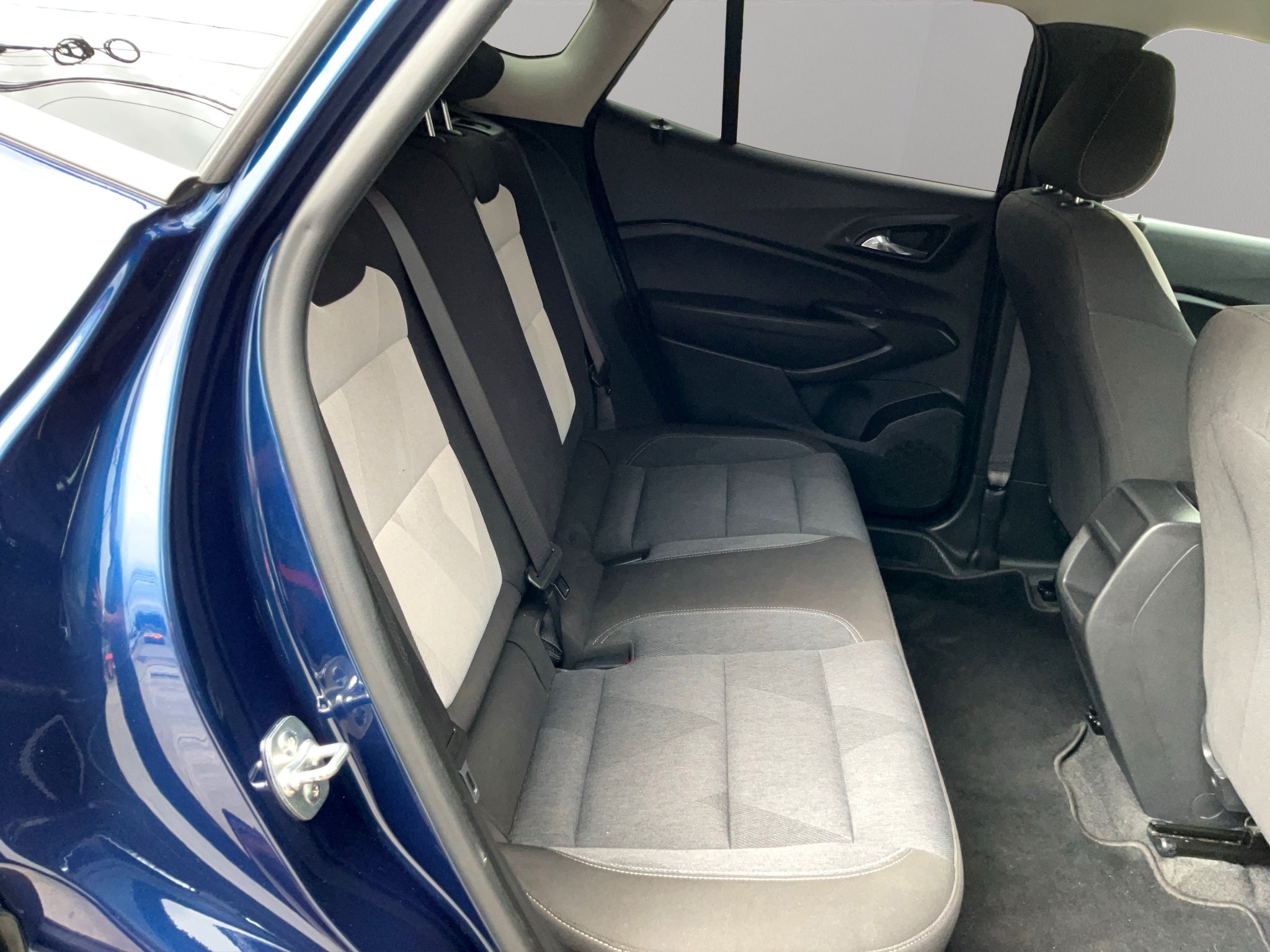 2024 Chevrolet Trax VUD 5 pts. LS, 1.2T, TA, a/ac., RA-17 (línea nueva)