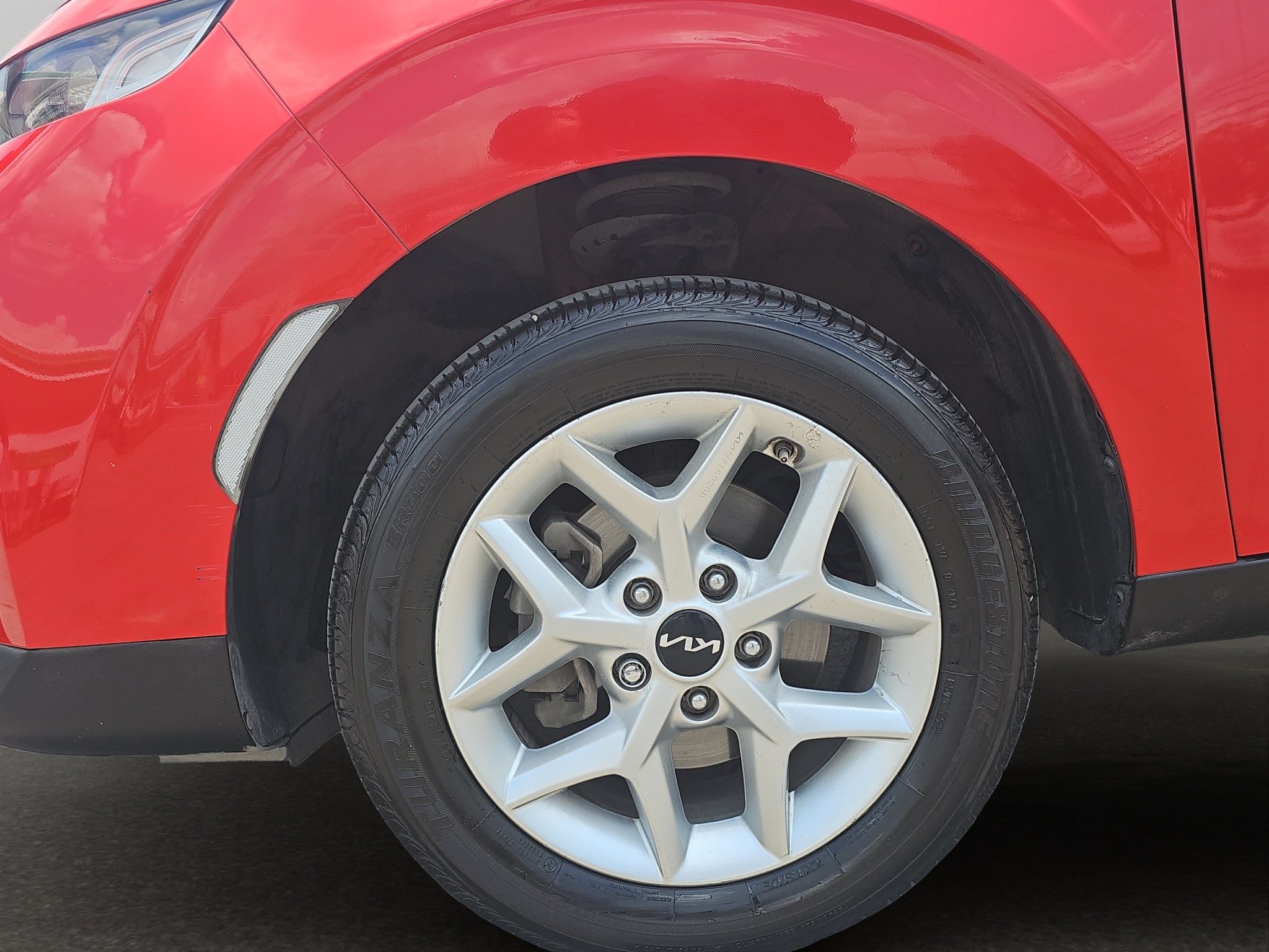 2022 Kia Soul VUD 5 pts. LX, 1.6l, TM6, a/ac., RA-16 (línea anterior)