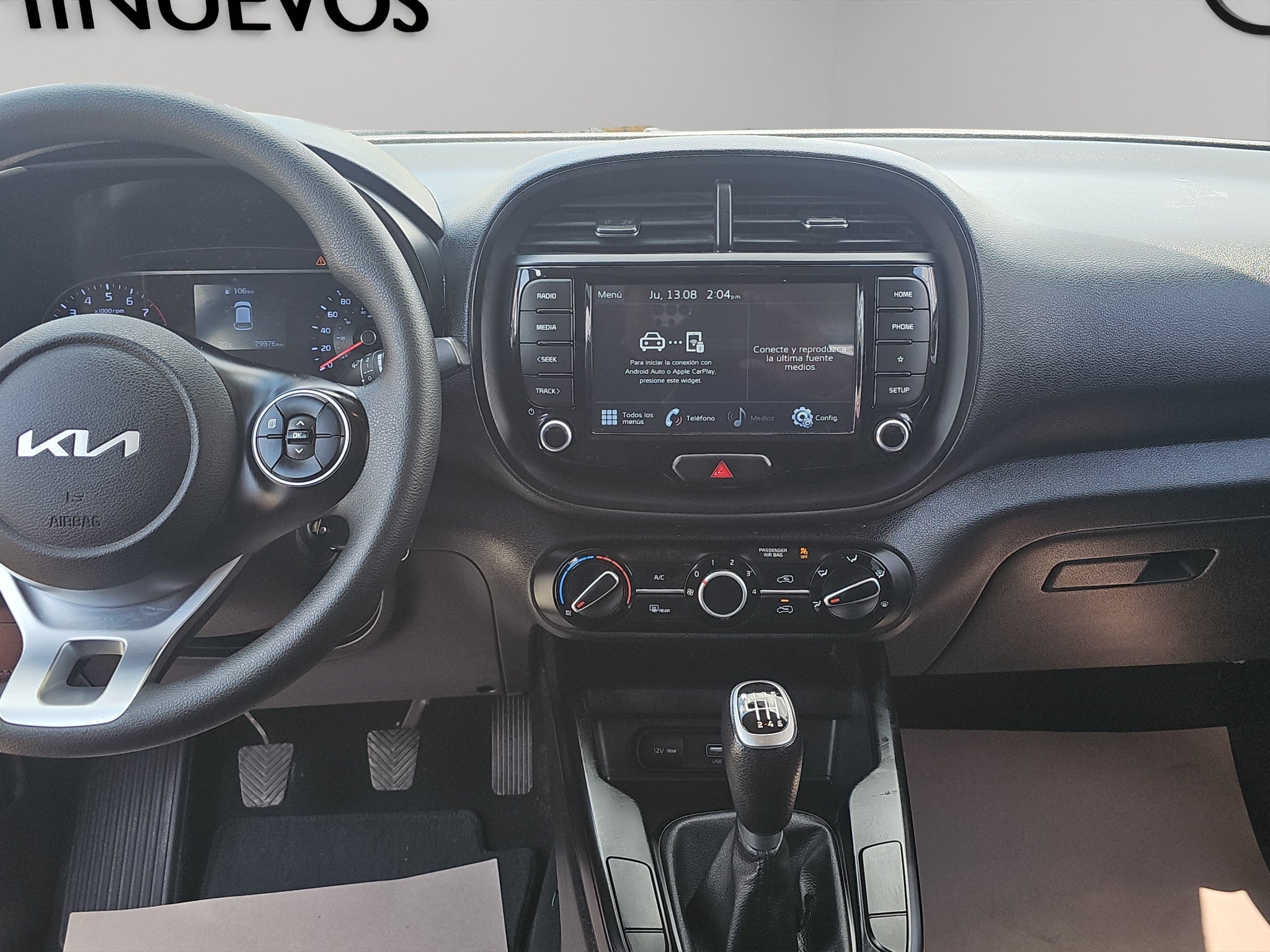 2022 Kia Soul VUD 5 pts. LX, 1.6l, TM6, a/ac., RA-16 (línea anterior)