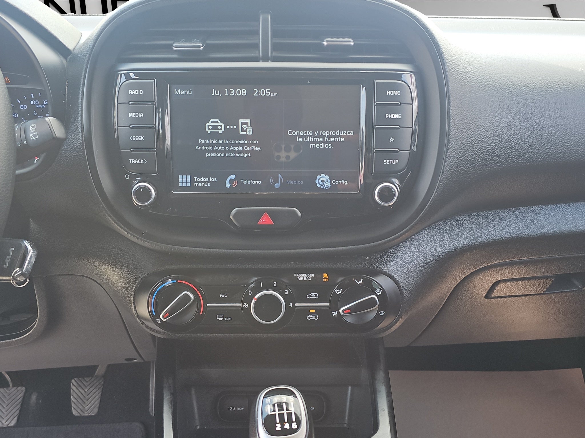 2022 Kia Soul VUD 5 pts. LX, 1.6l, TM6, a/ac., RA-16 (línea anterior)