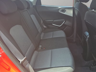 2022 Kia Soul VUD 5 pts. LX, 1.6l, TM6, a/ac., RA-16 (línea anterior)