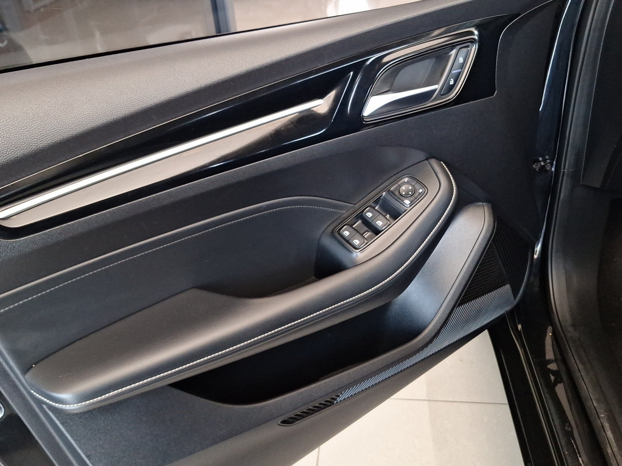 2025 MG MG5 4 PTAS, EXCITE TA