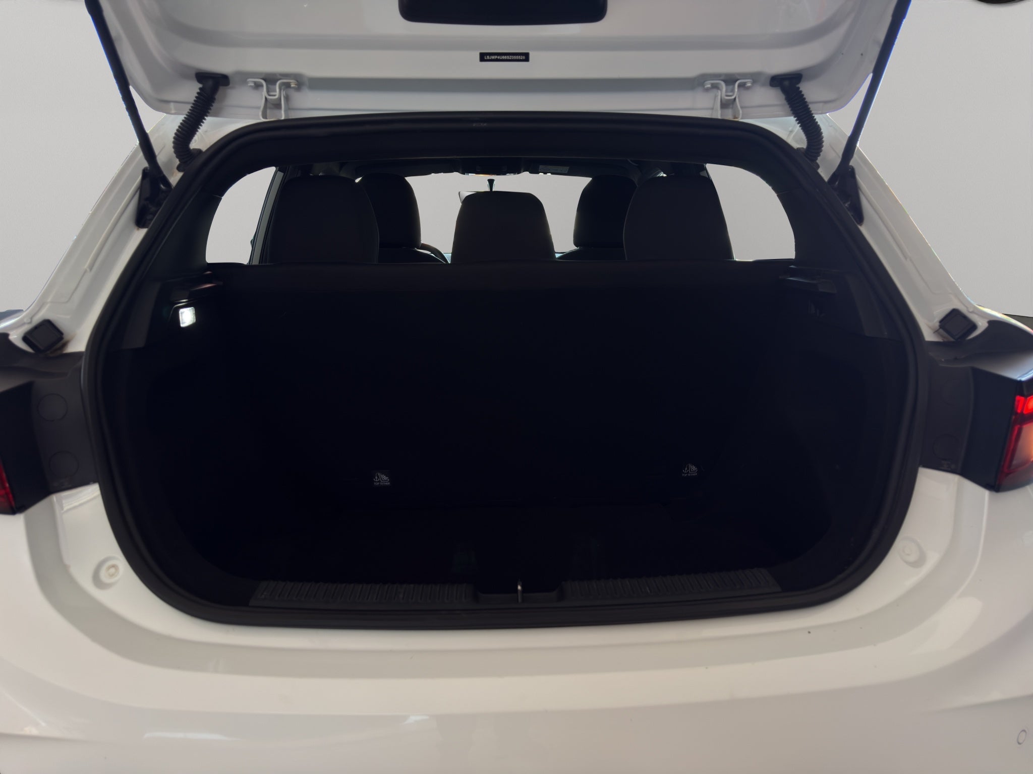 2025 MG MG3 5 pts. HB Cool, 1.5l, TM5, VE, RA-15