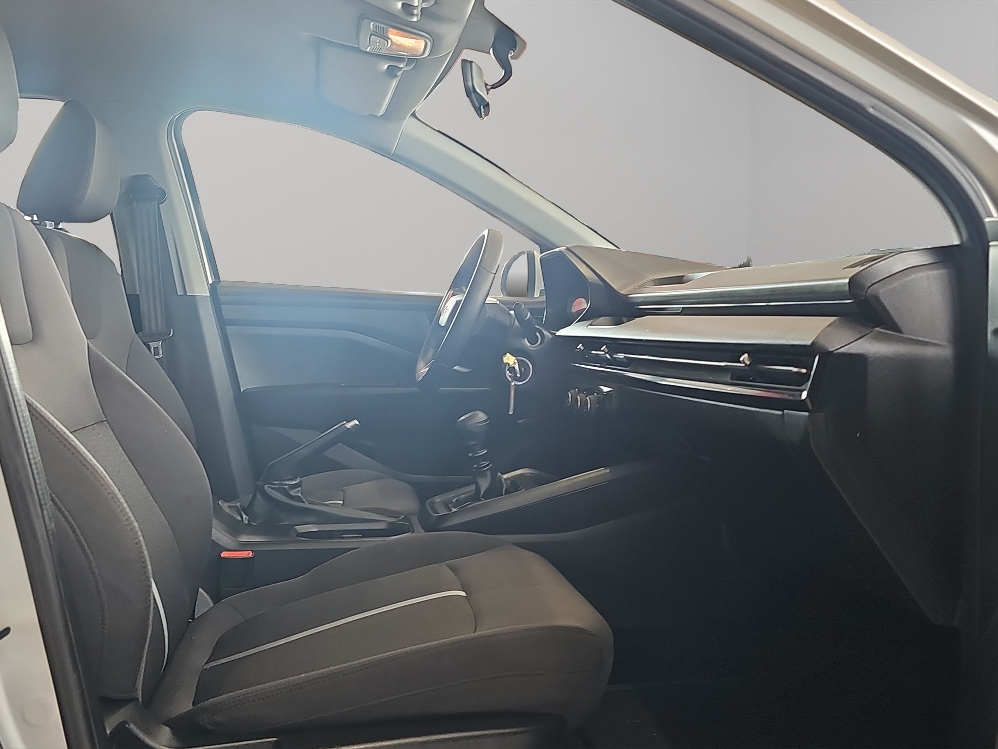 2024 Chevrolet Aveo 5 pts. HB LS, 1.5l, TM6, a/ac., RA-15 (línea nueva)