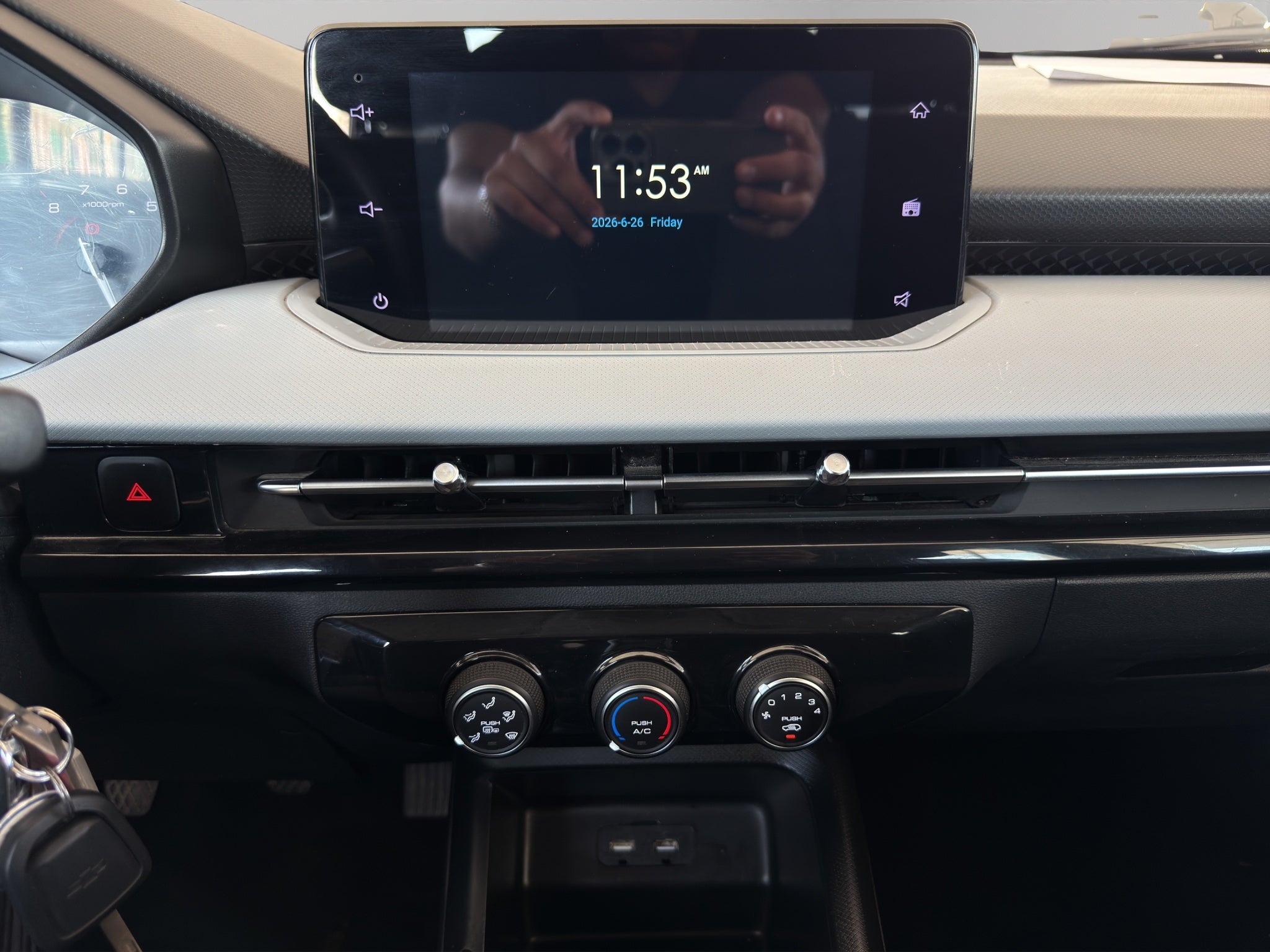 2024 Chevrolet Aveo 4 pts. LT, 1.5l, TM6, a/ac., pantalla touch 8