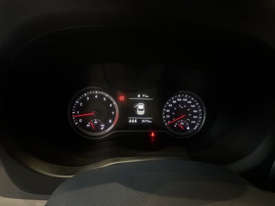 2024 Hyundai Grand i10 5 pts. HB GLS, TM5, VE, botón encend., RA-15 (cambio de línea)
