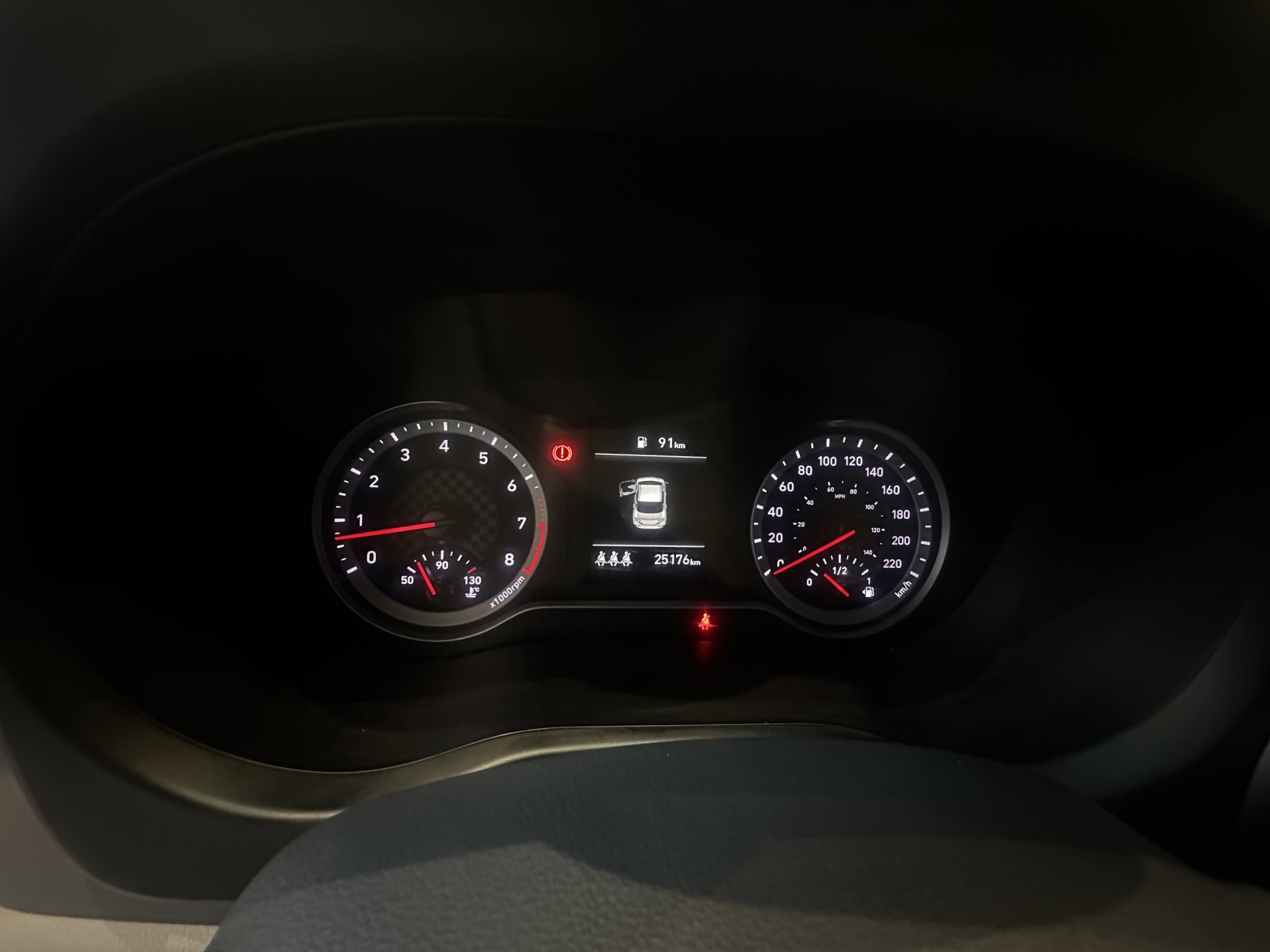 2024 Hyundai Grand i10 5 pts. HB GLS, TM5, VE, botón encend., RA-15 (cambio de línea)